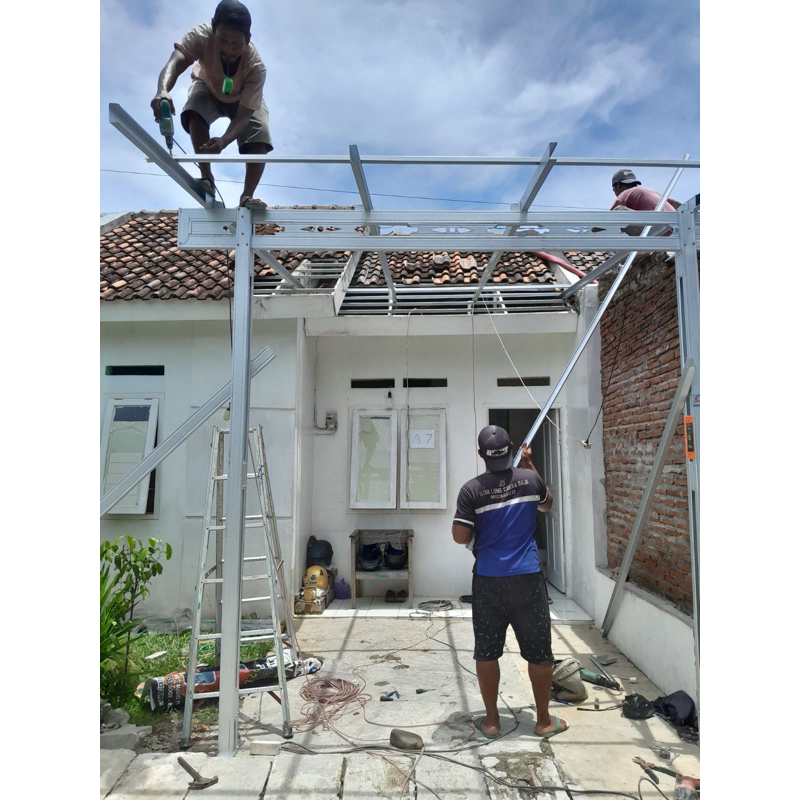PEMASANGAN BAJA RINGAN AREA TEGAL SLAWI BREBES KANOPI RANGKA GENTENG