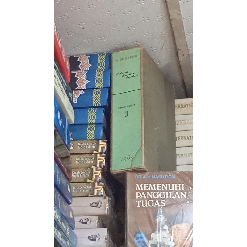 di bawah bendera revolusi jilid 2 tahun 1963 hard caver original