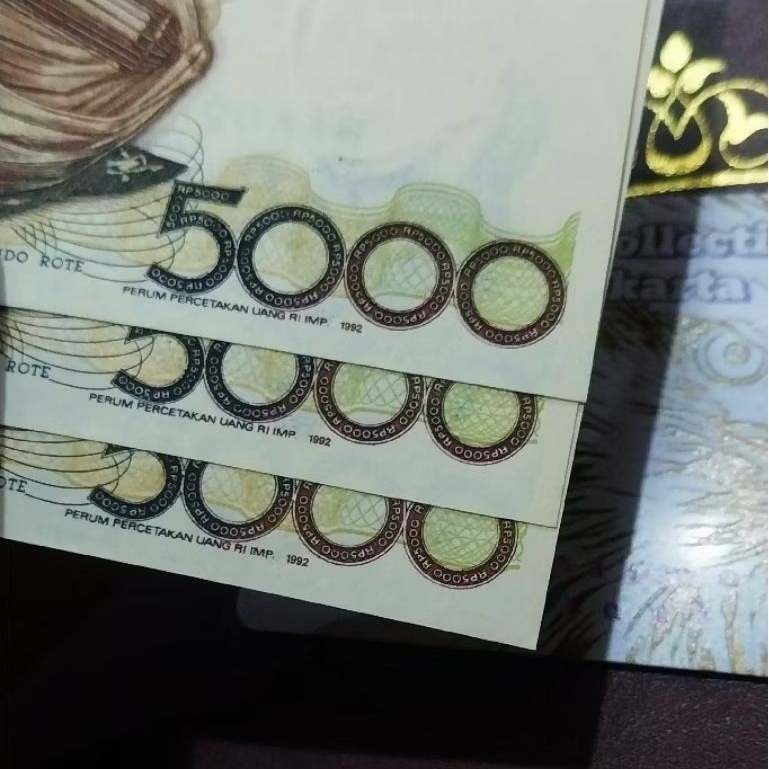 Uang kuno 5000 rupiah sasando 1992/1992