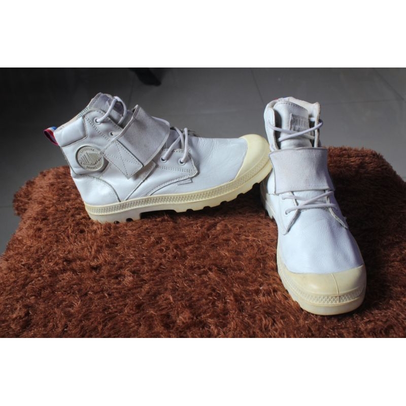 Sepatu boot high" Palladium" Upper kulit tapak kokoh. Size40 insole 250