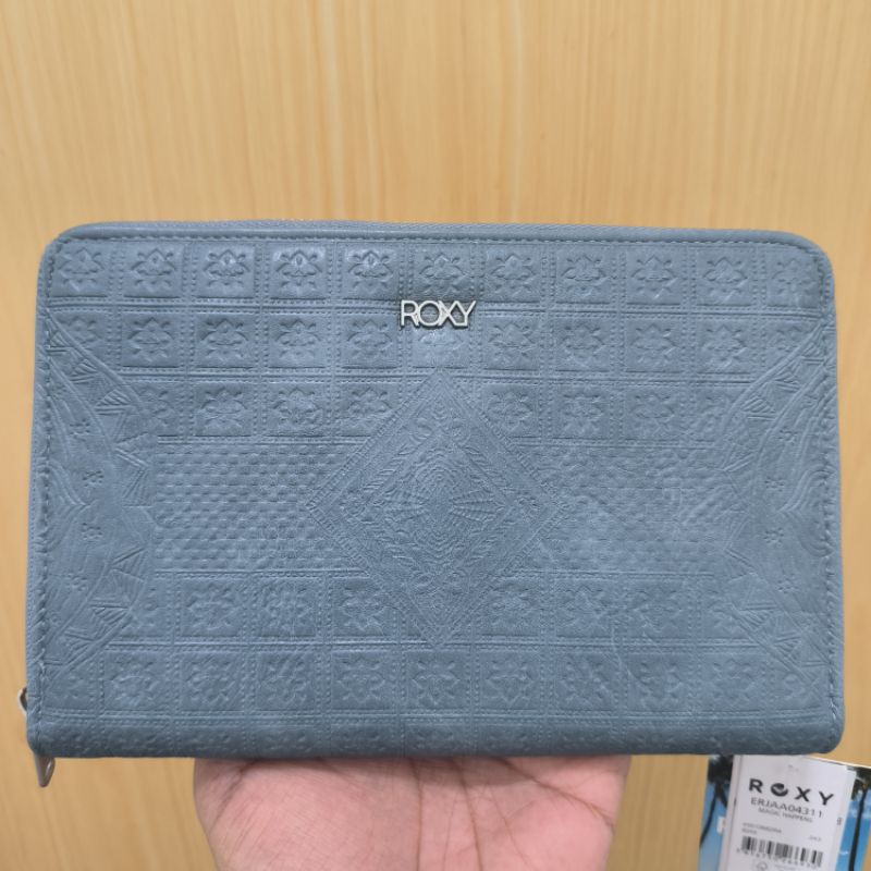 DOMPET ROXY MAGIC HAPPENS