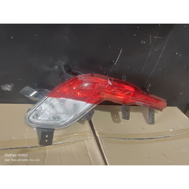REFLEKTOR BUMPER BELAKANG KIRI WULING ALMAZ