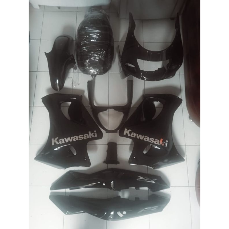 Body set ninja RR hitam