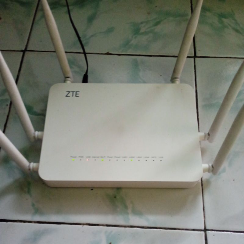 ONT ZTE F670 premium 6 antena