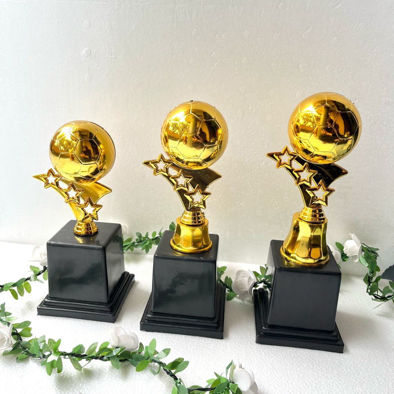 Piala Futsal 1 Set isi 3 Piala Sepakbola 1 Set Piala Emas Murah