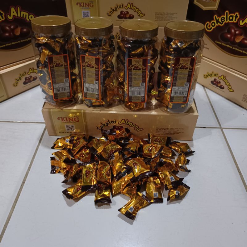 

Cokelat Cashew D'KING/Bisco/Kurma/Infinity/Peanuts/Hazelnut/Bonibol/Coklat Almond