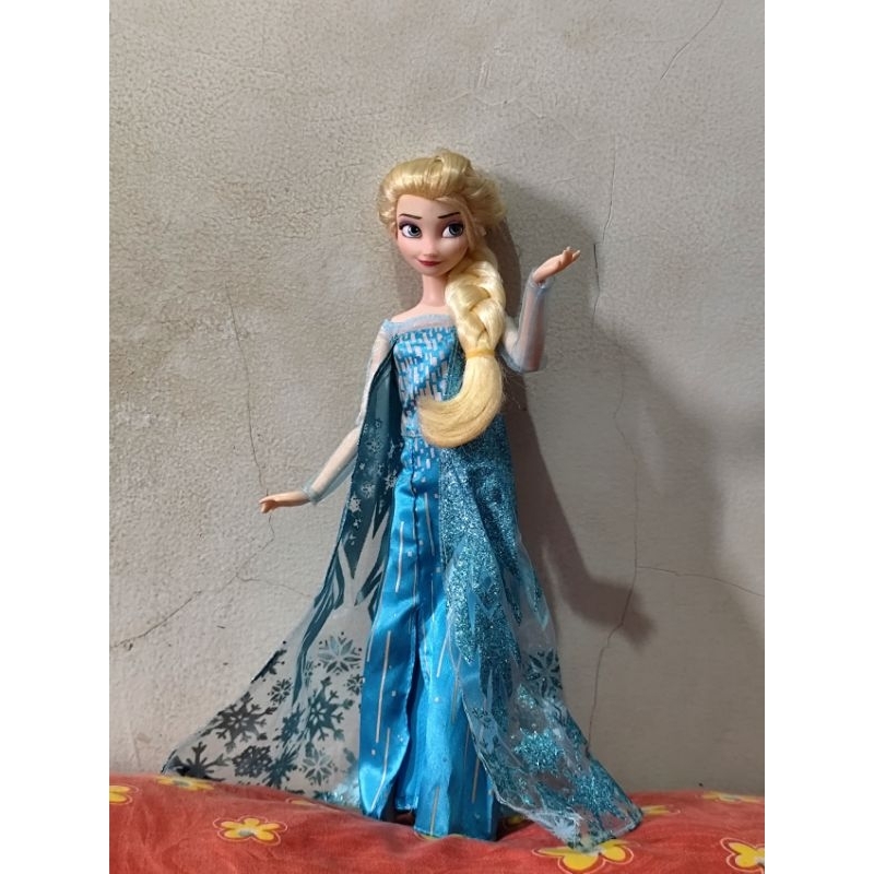 Disney store doll Elsa Frozen preloved doll