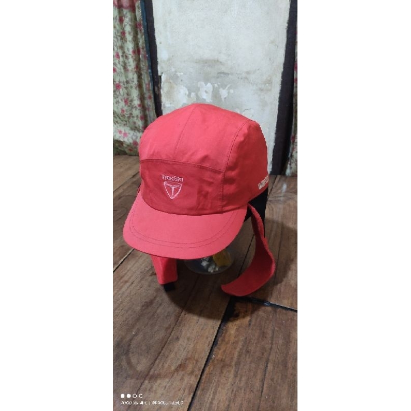 TOPI OUTDOOR SECOND