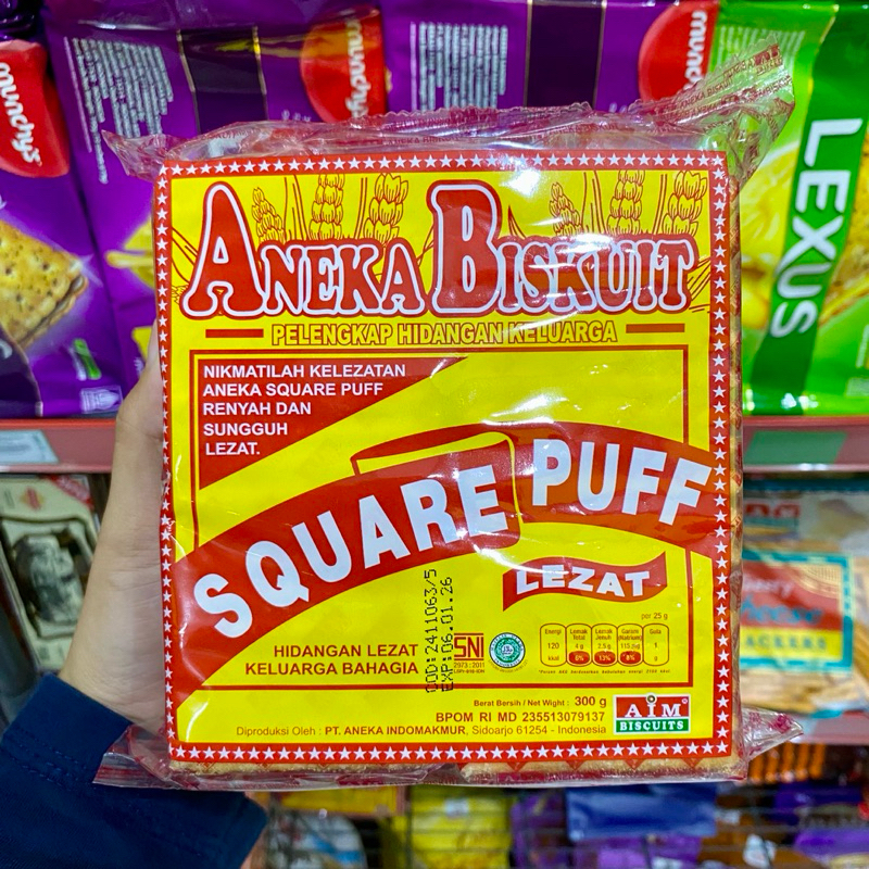 

Aim Aneka Biskuit Square Puff 300gr