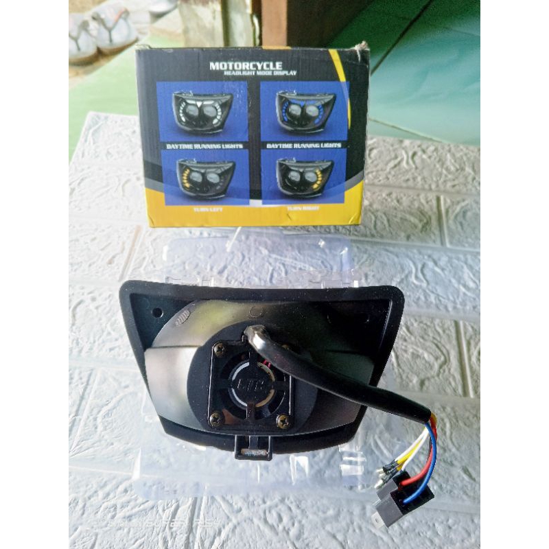 lampu depan daymaker f1zr