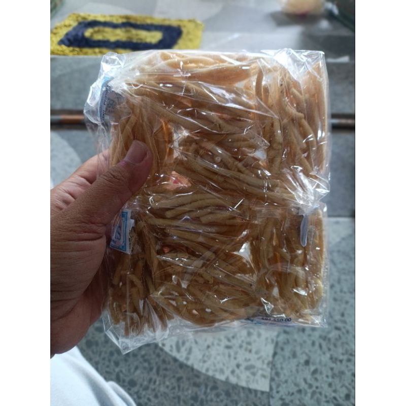

cemilan sistik enak pedas gurih renyah