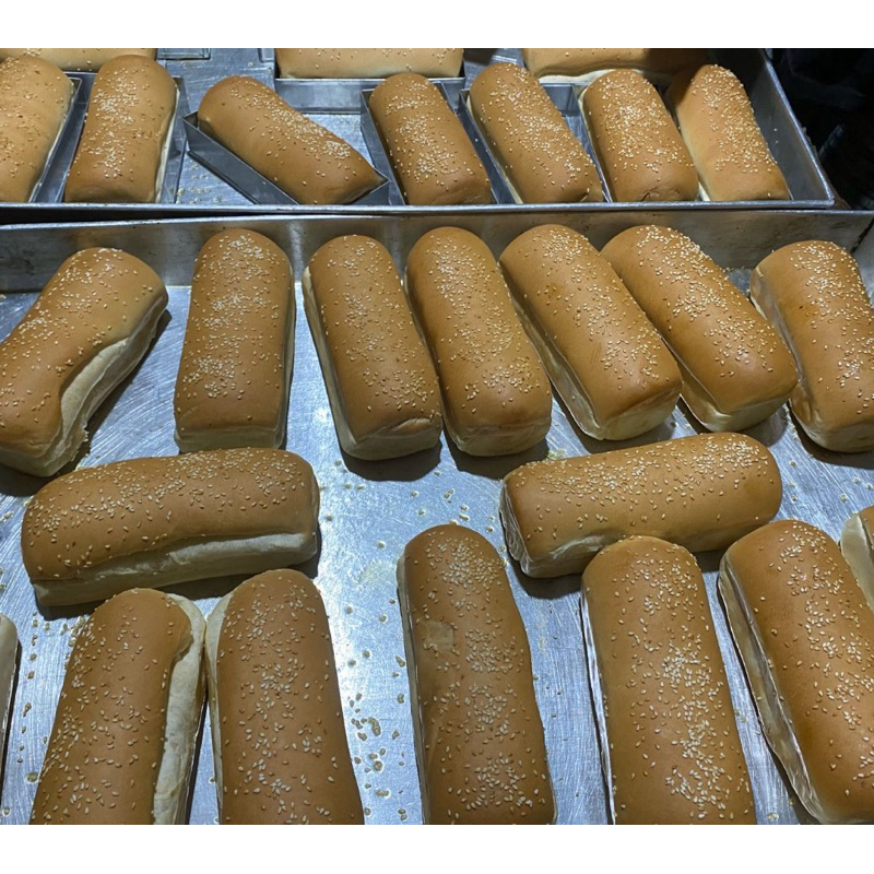 

roti Hot dog Medium wijen isi 10 pcs