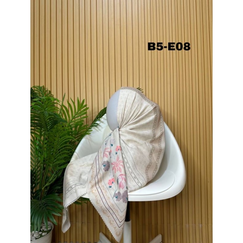 Hijab Motif Voal Premium Free POUCH