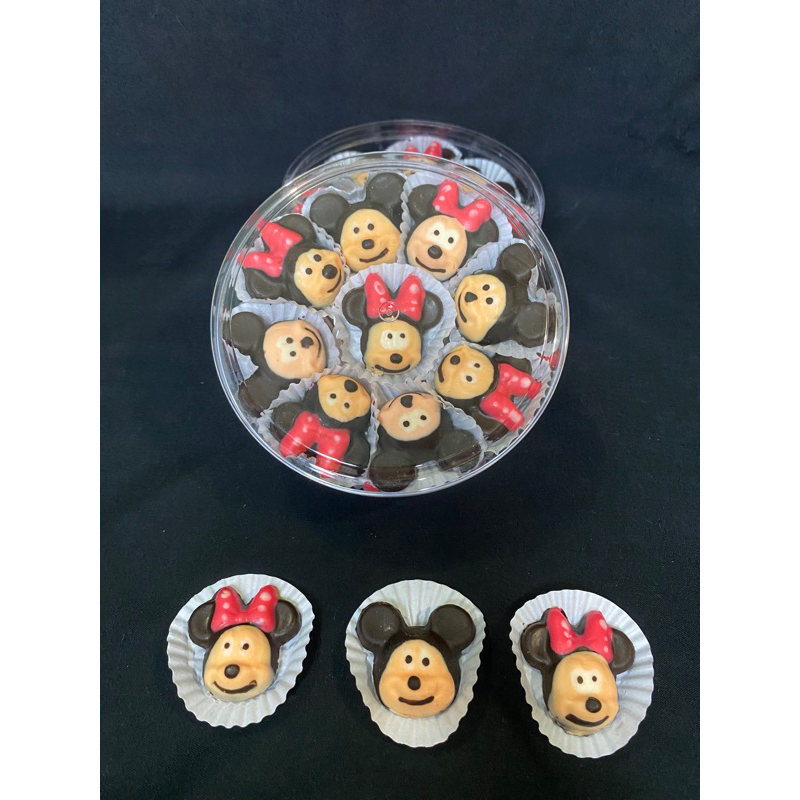 

Coklat Karakter - Micky Mouse - Minni Mouse