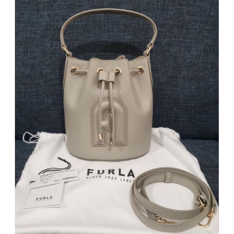 tas furla bucket
