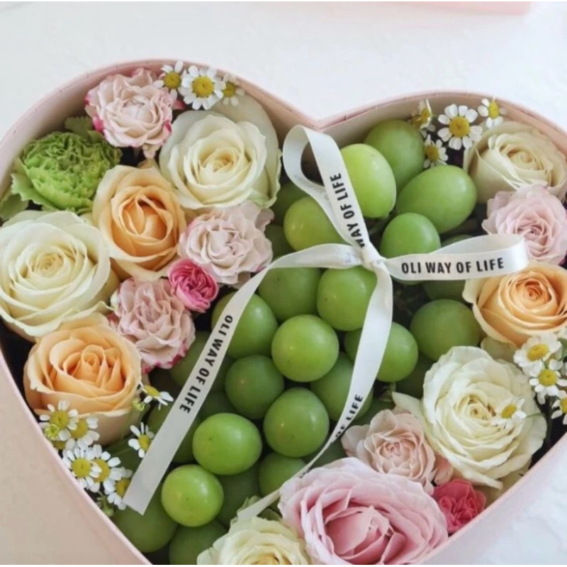 

BK - Parcel Buah Segar Mixed Roses Love Box Hadiah Ulang Tahun Cewek Pacar Mertua