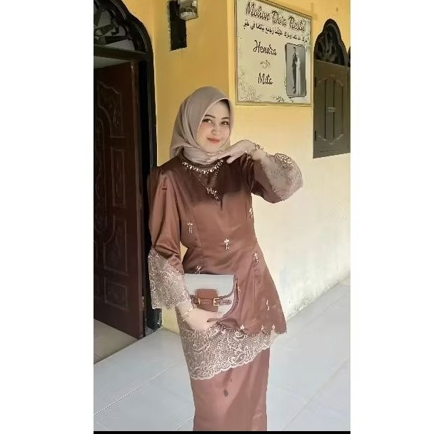 Claudya kurung set rok - Baju lebaran kurung Malaysia Payet  mewah