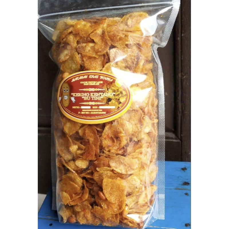 

Kering Kentang Kacang 500gr pouch