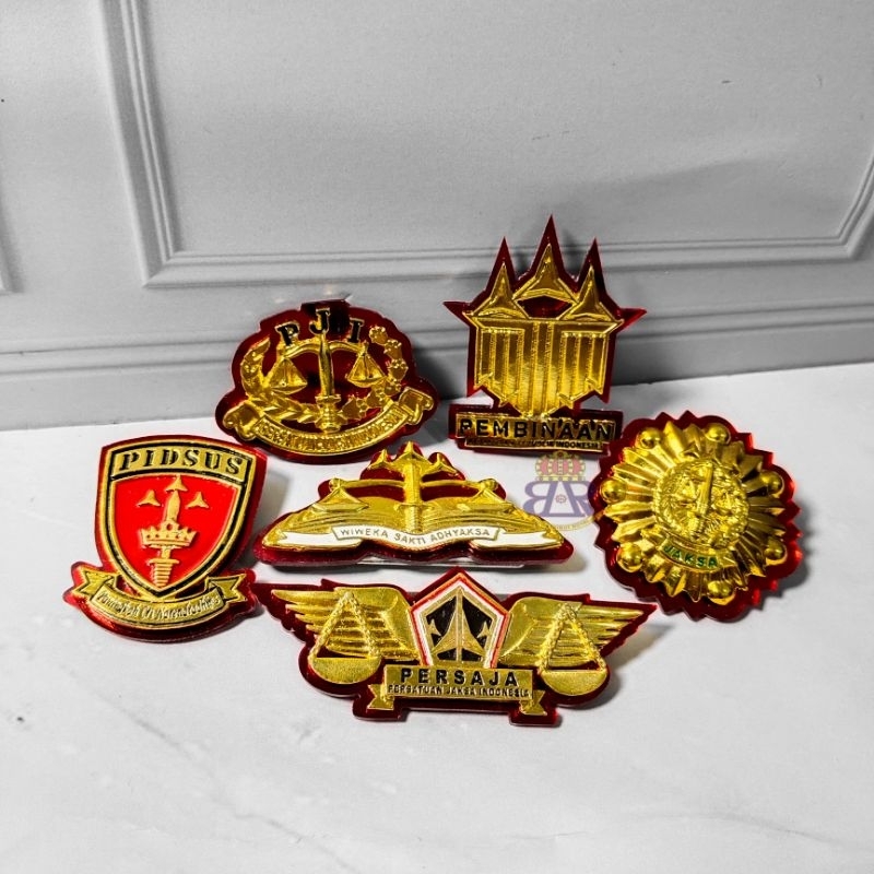 PIN PEMBINAAN KEJAKSAAN RI / WING PERSAJA RI JAKSA / PIN PIDSUS JAKSA  / PIN PJI KEJAKSAAN RI / KEWE