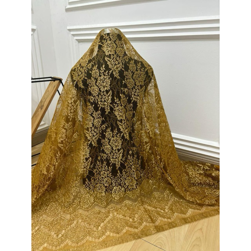 Kain Kebaya Brokat Laminate Gold