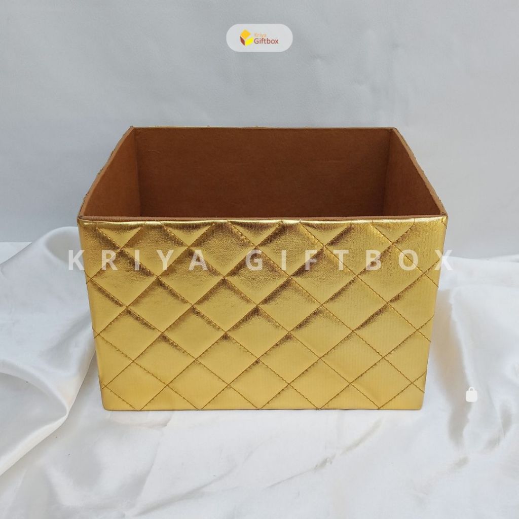 

Keranjang Hampers Warna Gold Ukuran 20x15x20 | Keranjang Parcel Lebaran Murah Bahan Hardbox