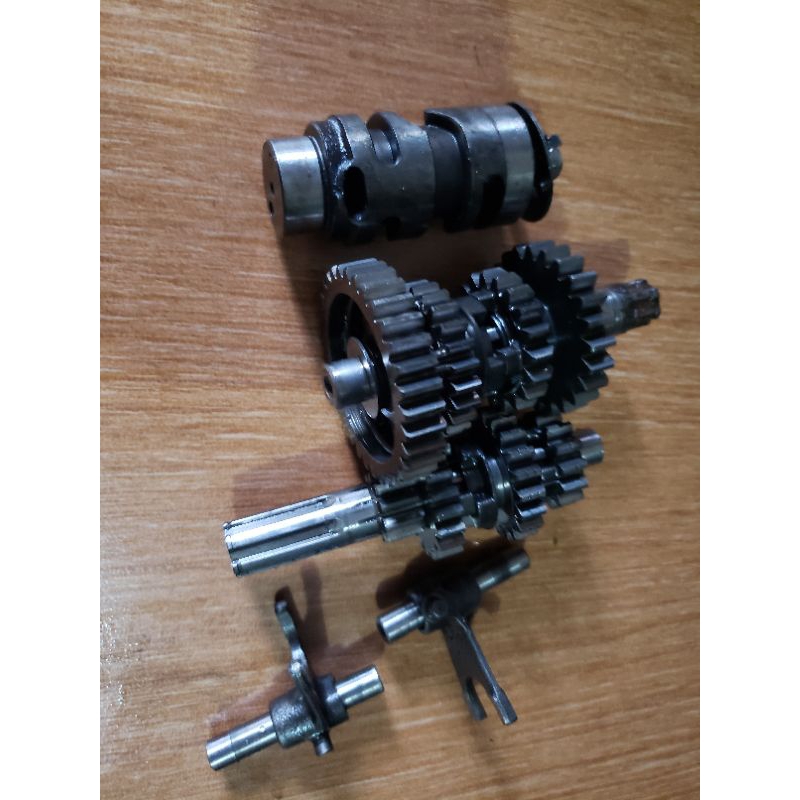 RASIO SUZUKI TORNADO/CRYSTAL