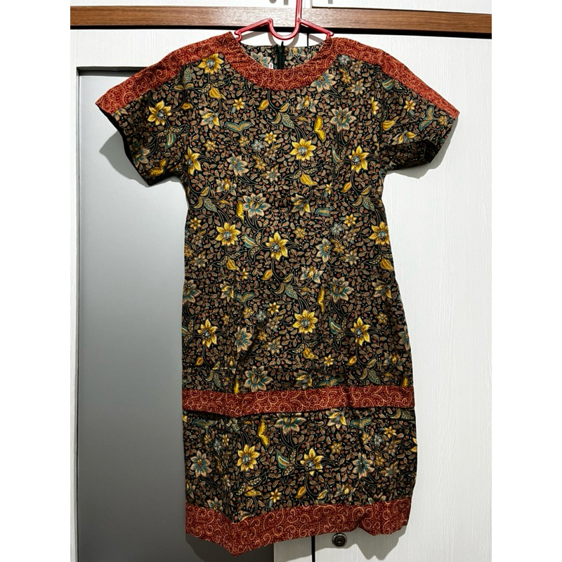 Preloved Dress Batik Keris