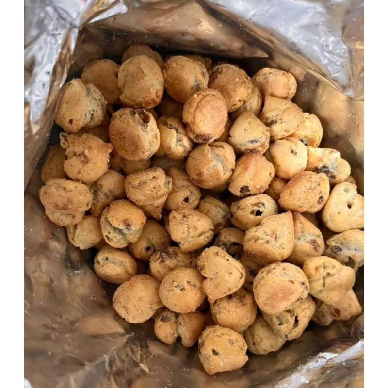 

kue sus/soes kering isi coklat
