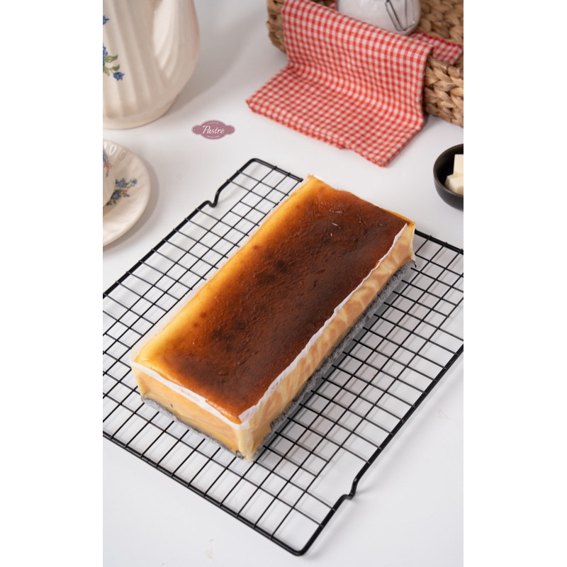 

BASQUE BURNT CHEESE CAKE