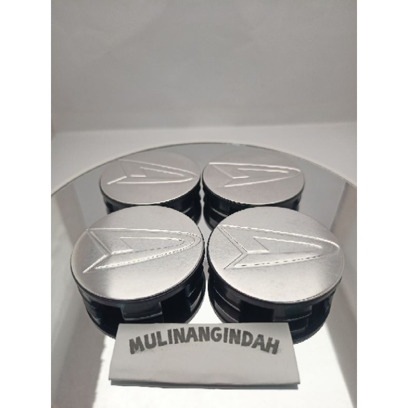 Dop roda tutup velg mobil Daihatsu diameter 5.7 cm