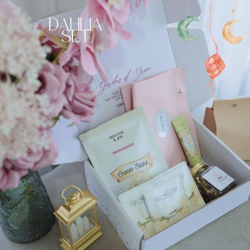 

DAHLIA Eid Hampers Lebaran Idul Fitri