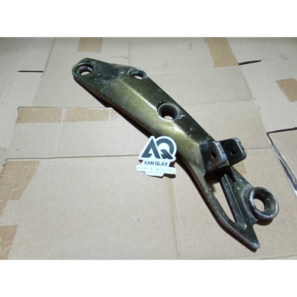 SGP Footstep Belakang Kanan Shogun 125 SP Shogun R 125