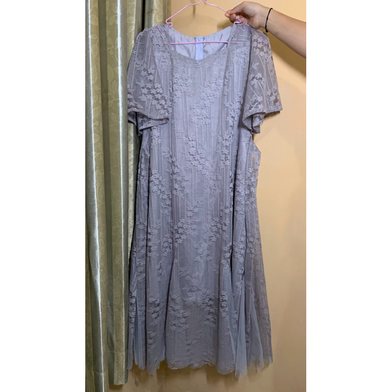 Preloved Dress Brokat