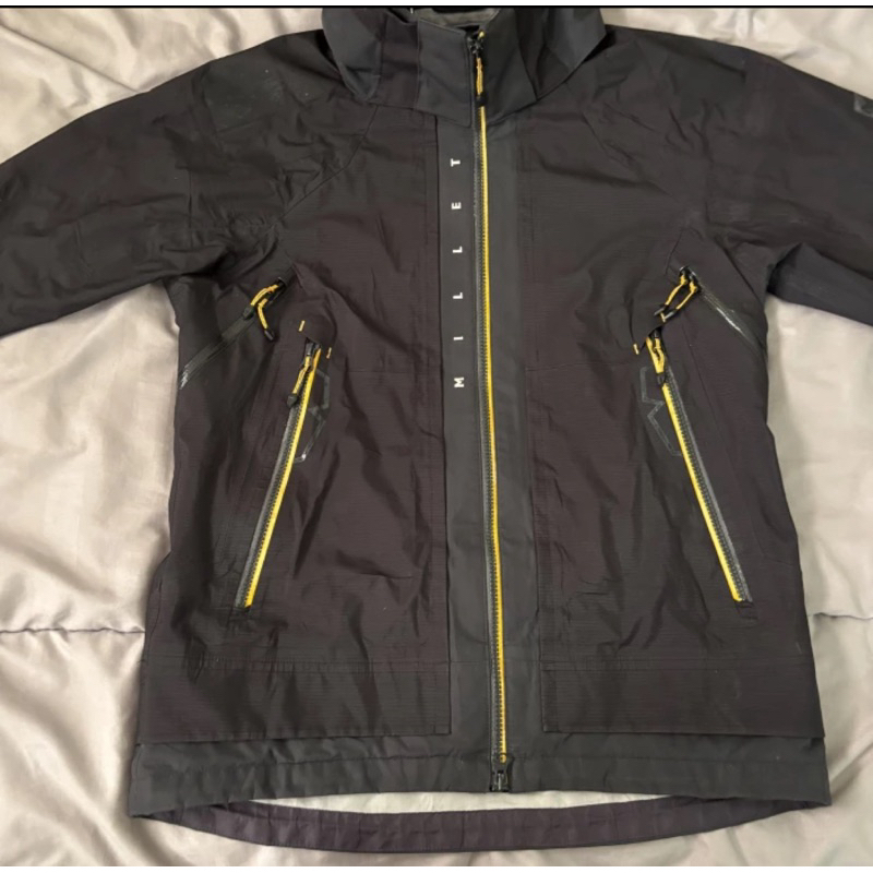 jaket gunung outdoor milet gorpcore goretex water resist