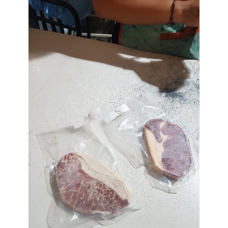 

STRIPLOIN STEAK CUT 200GRAM AUSTRALIA