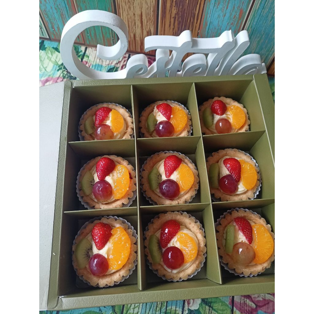 

Hampers Fruit Pie Set 9pcs