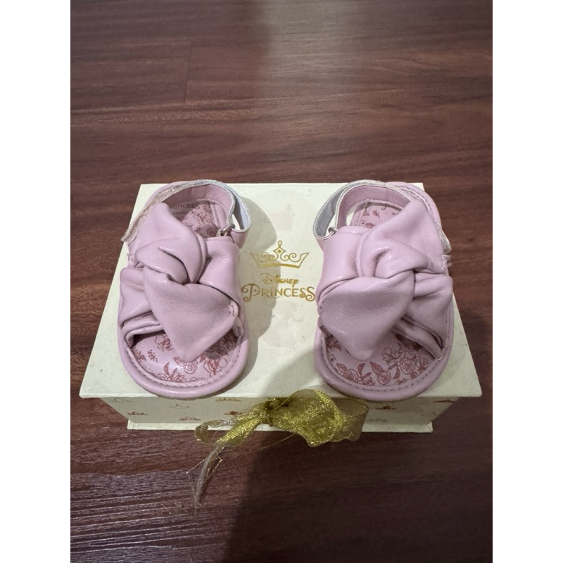 Preloved 2x pakai Sepatu Anak Perempuan Disney Princess Kiyo