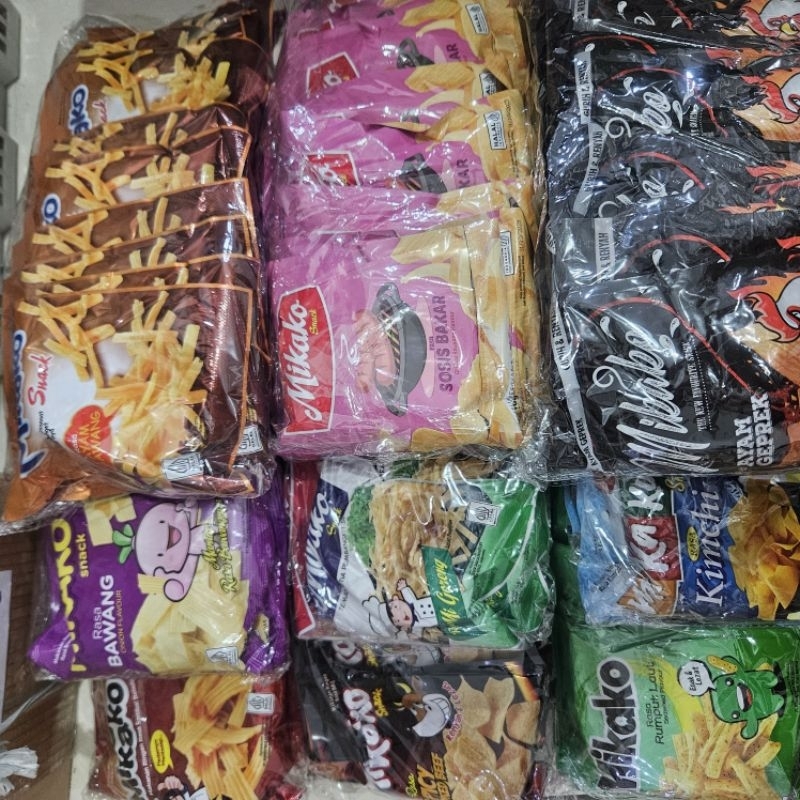 

makanan ringan snack mikako rasa balado rumput laut mi goreng sapi panggang