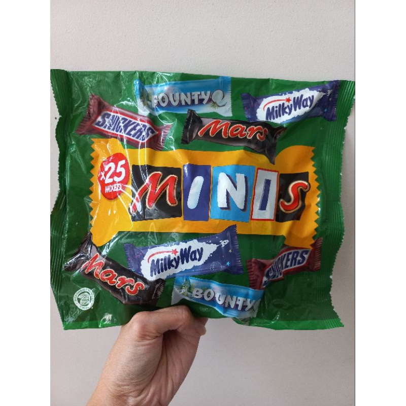 

chocolate minis mix (PO SABAR ,Snickers,bounty,mars,milkyway)