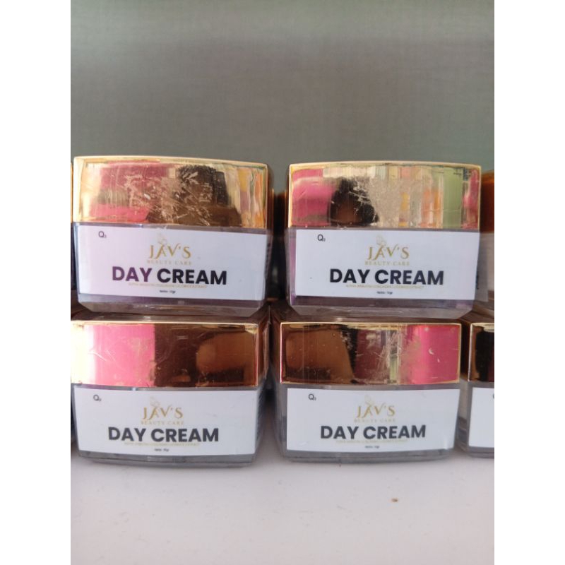 Jav's whitening daycream