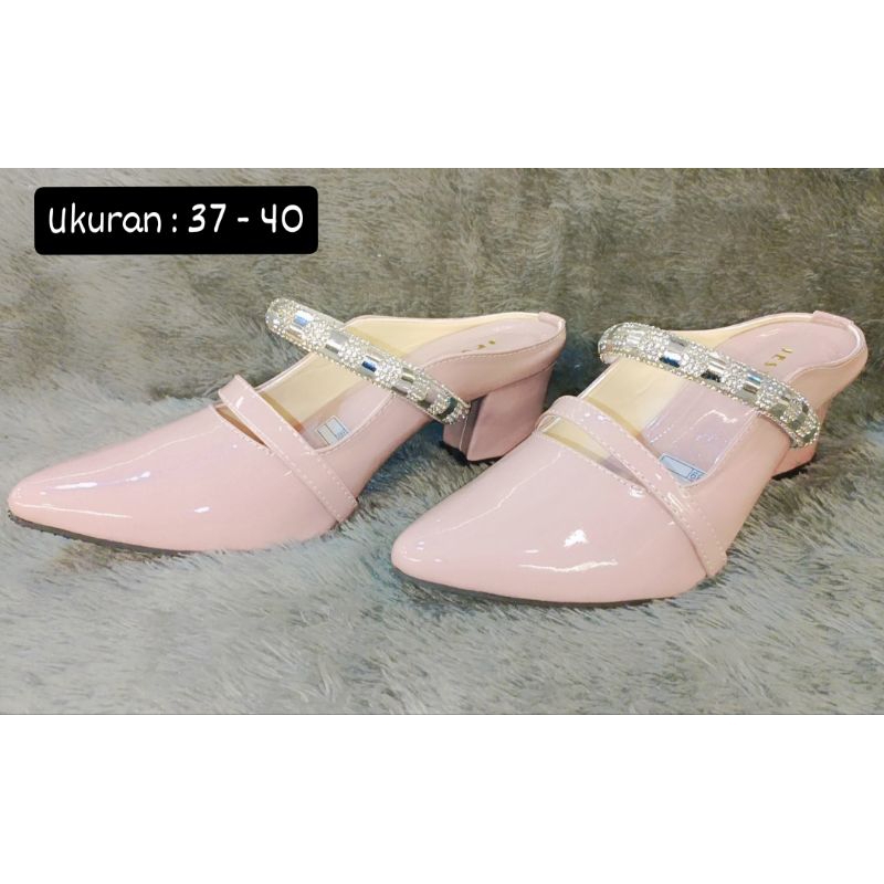 SEPATU, SENDAL, SENDAL FASHION, SENDAL KEKINIAN, SENDAL WANITA, SENDAL MURAH