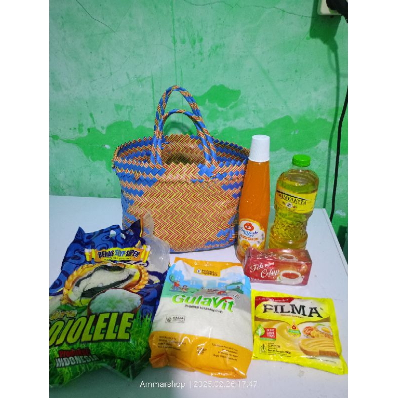 

Paket Sembako Munggah Tas Anyaman
