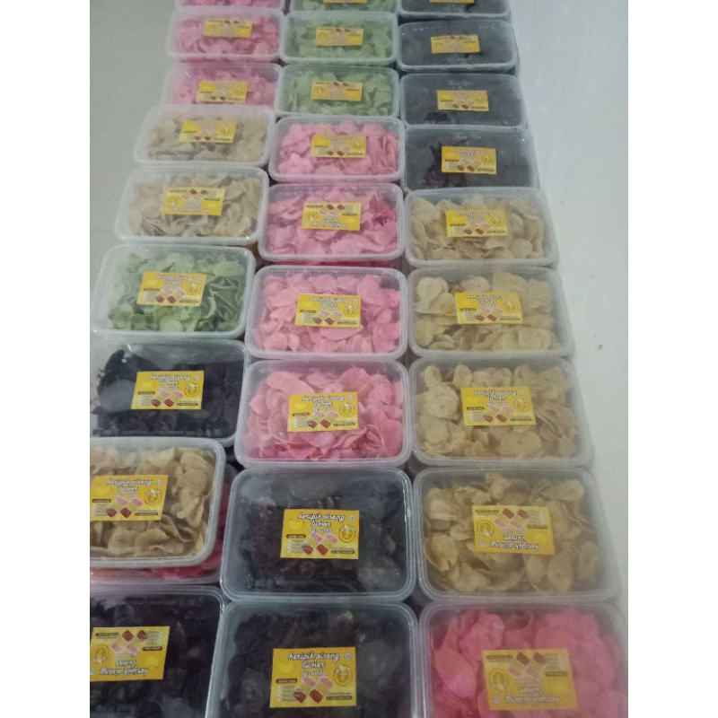 

kripik pisang lumer avika