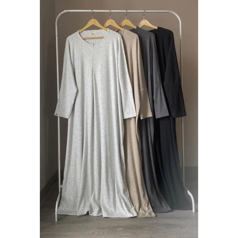 knit abaya PRELOVED
