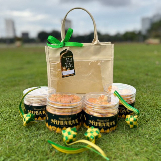 

Hampers - Tas Cantik isi 4 ukuran 400 ml ( PILIH ISIAN TULIS DI PESAN OPSIONAL )