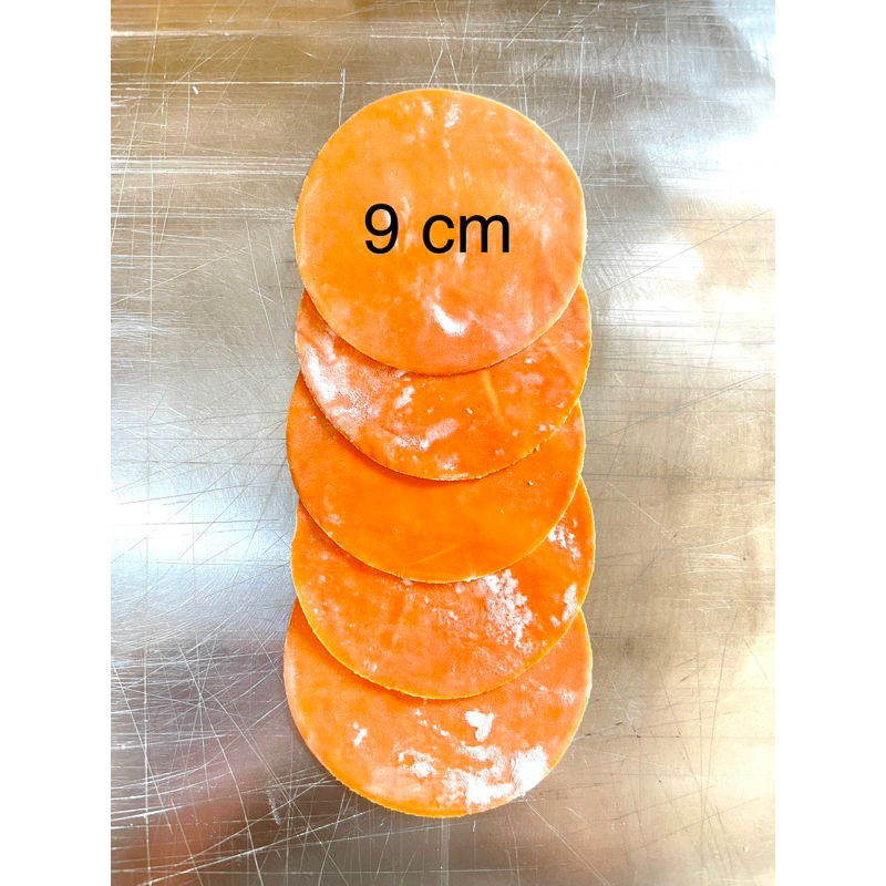 

Kulit Dimsum Siomay 9 cm Orange Bulat Tipis isi 1 KG (210 - 220 pcs)