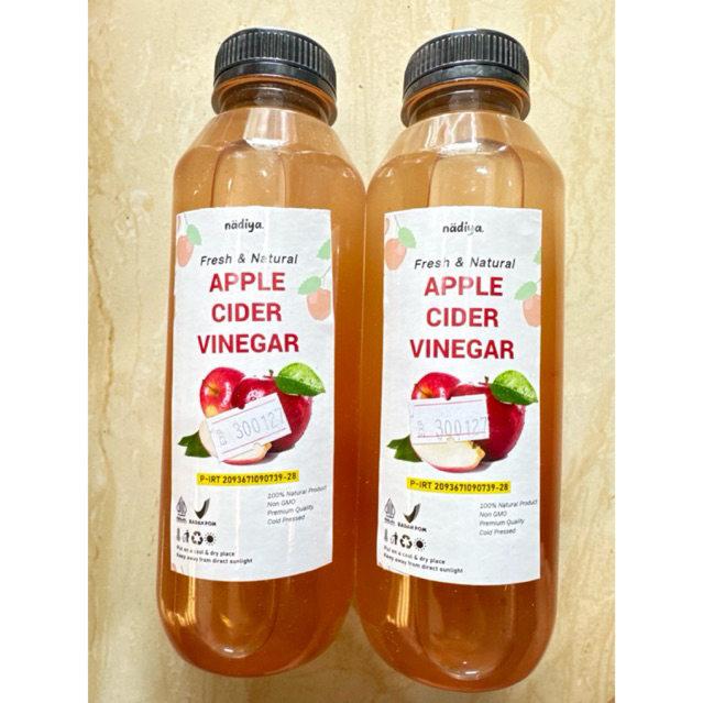 

CUKA APEL 500ml ORIGINAL UNTUK KESEHATAN ORGANIK / APPLE CIDER VINEGAR WITH MOTHER/ CUKA SARI APEL / BRAGG / Toner Wajah Alami - Keto Diet Detox Detoks Pelangsing Penurun Berat Badan Anti Kebas Diabetes (BEST APPLE/ LEMOVITA)