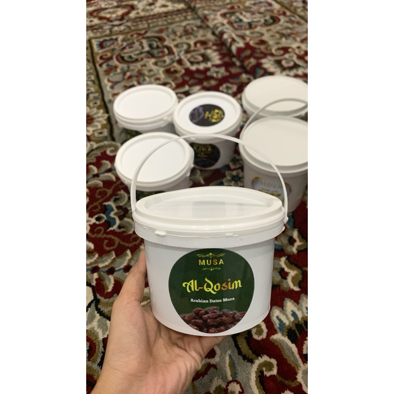 

KURMA AL-QOSIM ARABIAN DATES MUSA PREMIUM 450GRAM