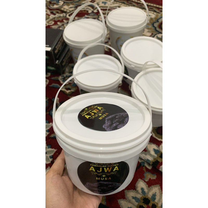 

KURMA AJWA 450 GRAM - PREMIUM DATES AJWA MUSA