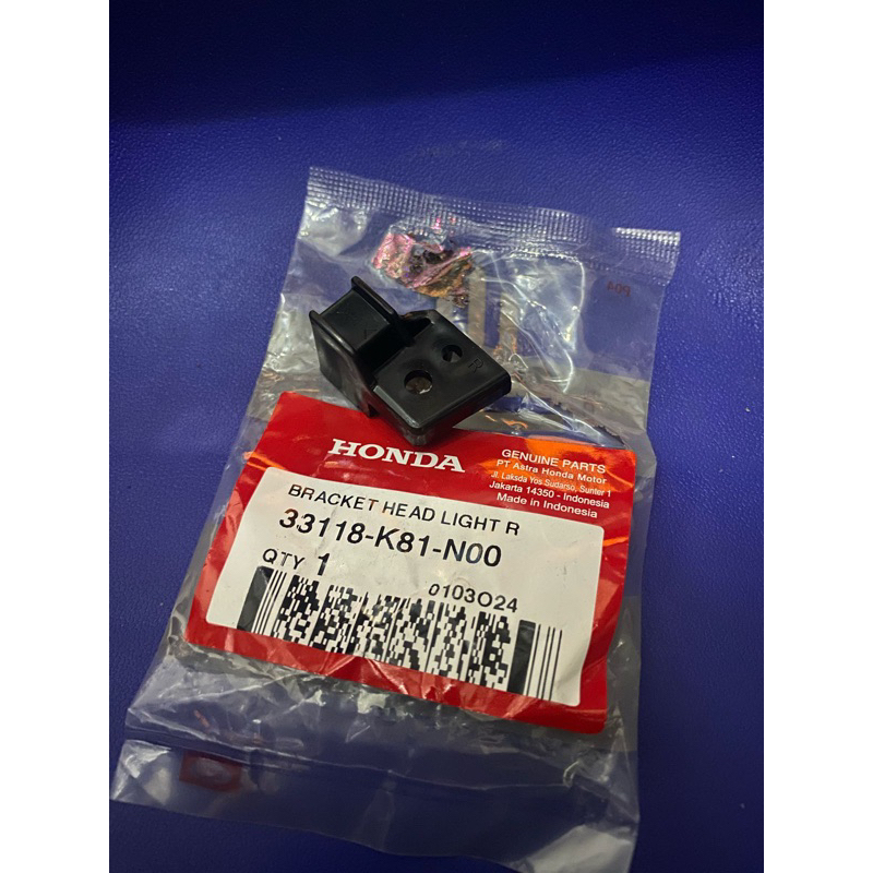 Bracket Dudukan Lampu Depan Kanan Beat Esp 2017 Street 33118K81N00